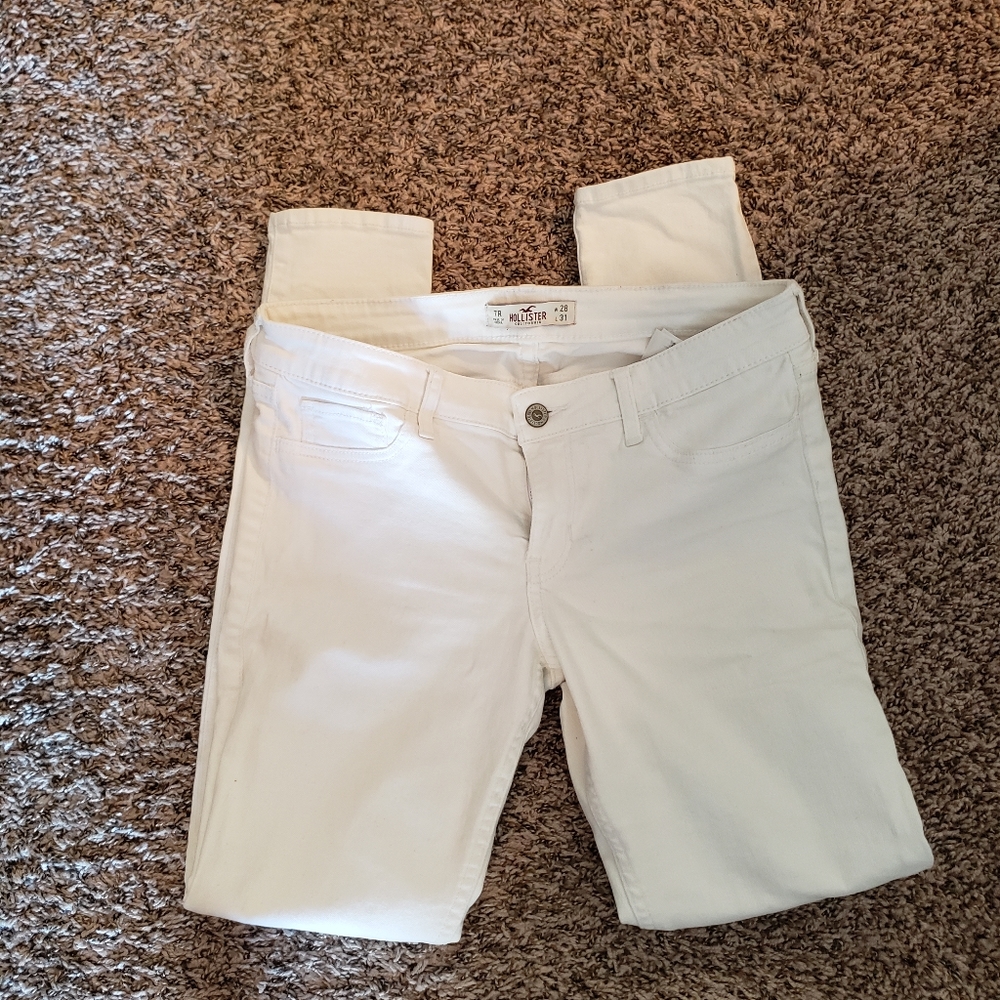 🔥Hollister white jeans